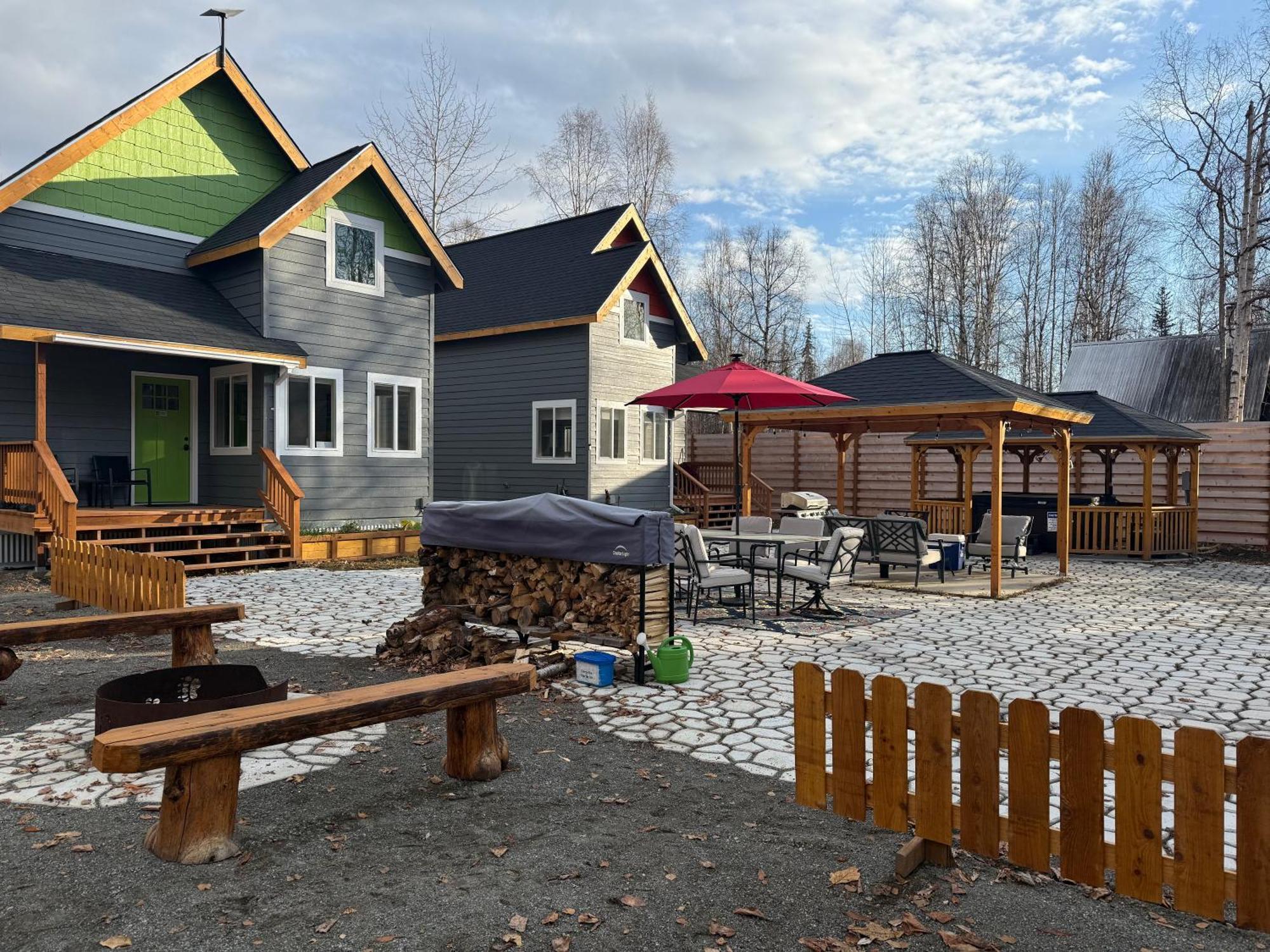 Talkeetna Log Cabin With Hot Tub Unit 2 Εξωτερικό φωτογραφία